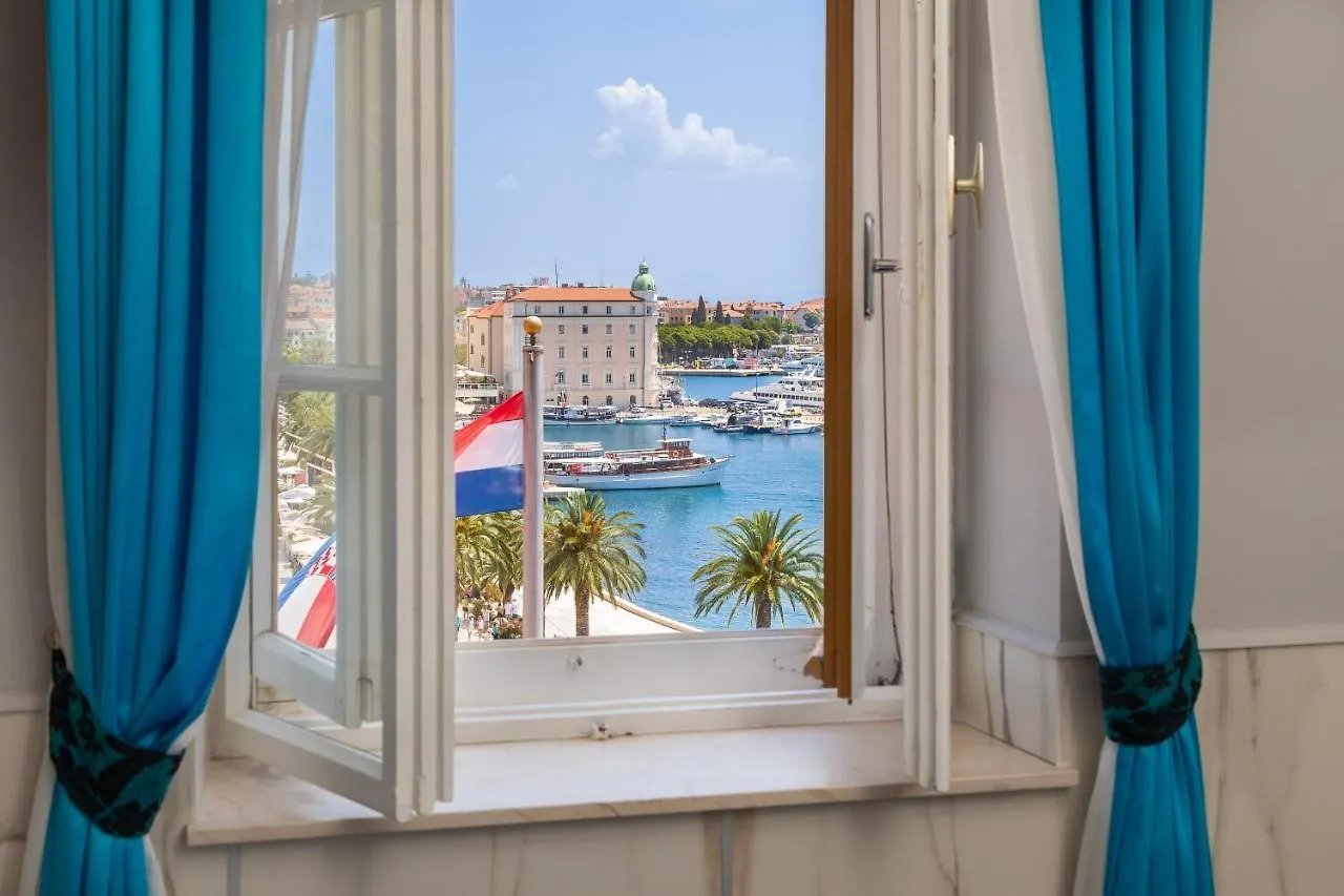 Bajamonti Apartment With Amazing Split City View